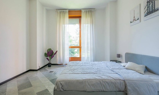 Crescenzago Resort | 180 m² Private room ∙ 1 bedroom ∙ 1 guest