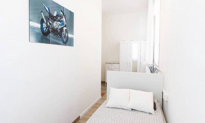 Bovisa Resort | 180 m² Private room ∙ 1 bedroom ∙ 1 guest