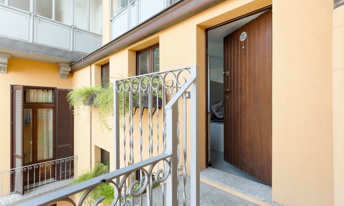 Magenta Apartment | 20 m² Apartment ∙ 1 guest