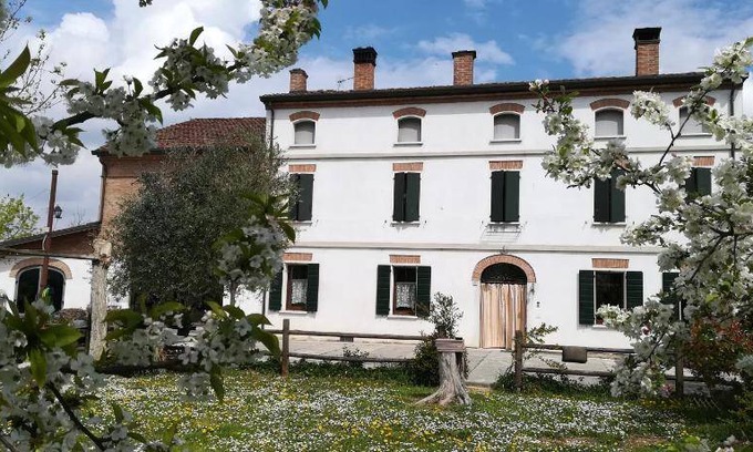 Suzzara House | 20 m² Farmhouse ∙ 3 guests