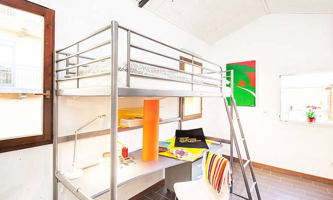 Bovisa Other | 200 m² Shared room ∙ 1 bedroom ∙ 1 guest