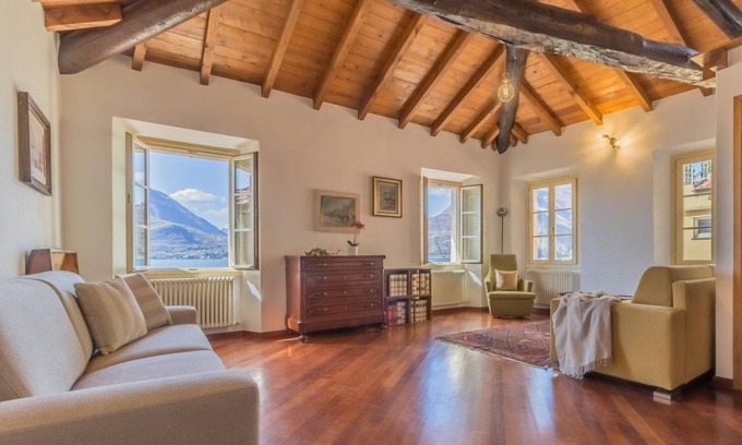 Varenna House | 236 m² House ∙ 2 bedrooms ∙ 8 guests