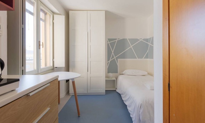 Magenta Apartment | 25 m² Apartment ∙ 1 guest