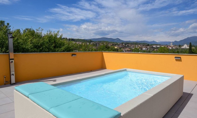 Polpenazze del Garda House | 28 m² Farmhouse ∙ 2 guests
