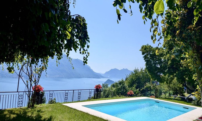 Naggio Villa | 300 m² Villa ∙ 4 bedrooms ∙ 10 guests