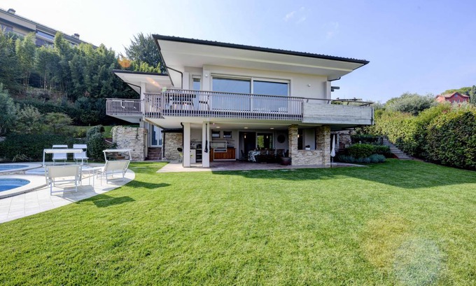 Cunettone-villa Villa | 350 m² Villa ∙ 5 bedrooms ∙ 10 guests