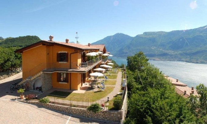 Tignale Apartment | 40 m² Apartment ∙ 1 bedroom ∙ 4 guests