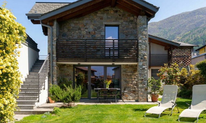 Colico Piano Other | 45 m² Accommodation ∙ 1 bedroom ∙ 4 guests