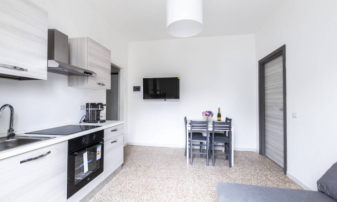 Opera Apartment | 50 m² Apartment ∙ 1 bedroom ∙ 3 guests