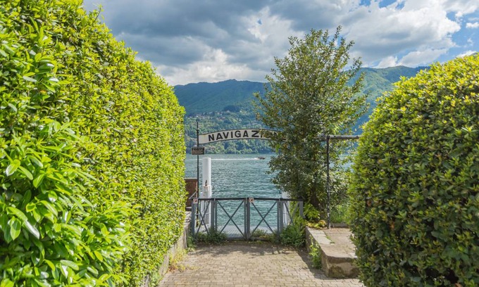 Carate Urio Apartment | 50 m² Apartment ∙ 2 guests