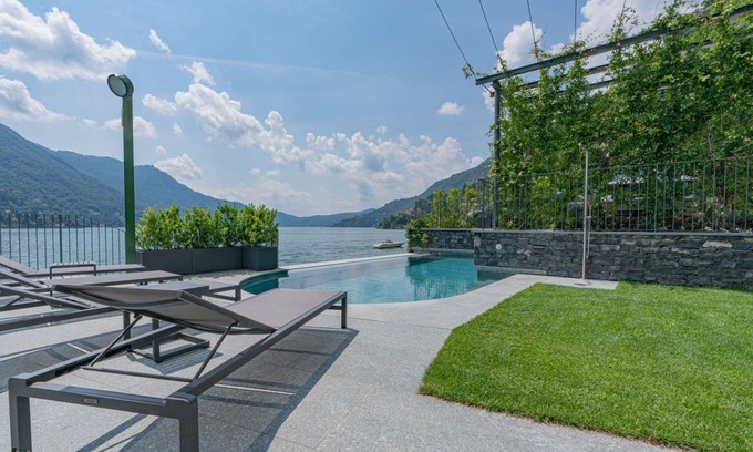 Carate Urio Villa | 530 m² Villa ∙ 9 bedrooms ∙ 18 guests