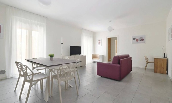 Centro Direzionale Apartment | 60 m² Apartment ∙ 1 bedroom ∙ 2 guests