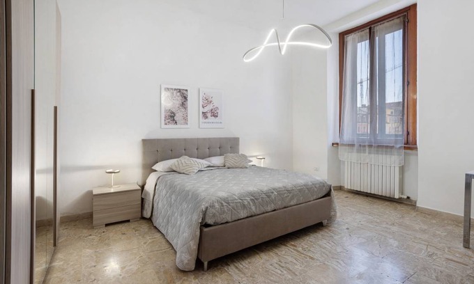 Central Station Apartment | 65 m² Apartment ∙ 2 bedrooms ∙ 4 guests