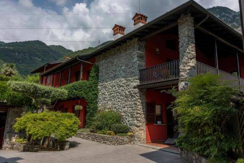 Costa Volpino Apartment | 70 m² Apartment ∙ 1 bedroom ∙ 2 guests