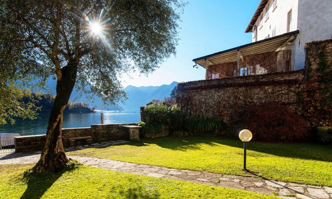 Ossuccio Apartment | 70 m² Apartment ∙ 2 bedrooms ∙ 4 guests