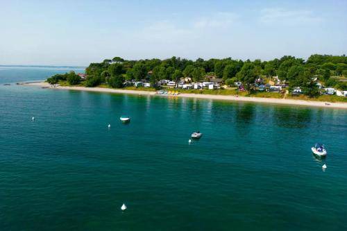 Manerba del Garda Resort | 70 m² Resort ∙ 2 bedrooms ∙ 6 guests