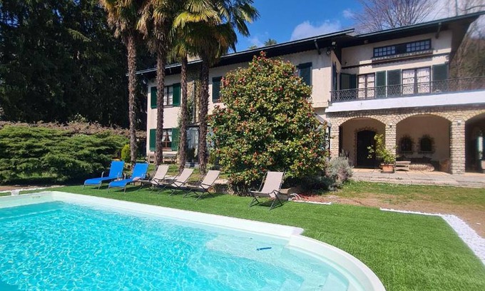 Sirtori Villa | 700 m² Villa ∙ 5 bedrooms ∙ 20 guests