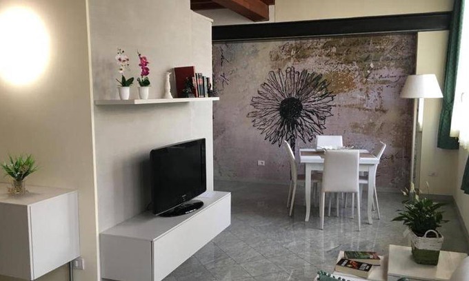 Volta Mantovana Apartment | 80 m² Apartment ∙ 1 bedroom ∙ 4 guests