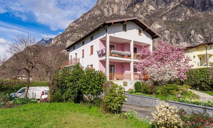 Novate Mezzola Apartment | 80 m² Apartment ∙ 3 bedrooms ∙ 6 guests