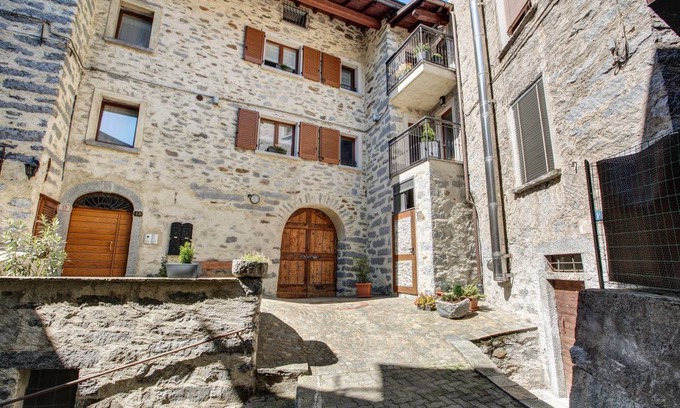 Grosio Apartment | 80 m² Apartment ∙ 2 bedrooms ∙ 4 guests