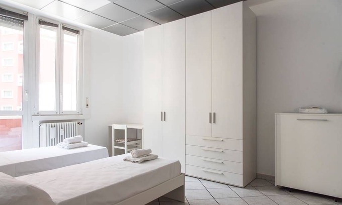 Centro Direzionale Apartment | 85 m² Apartment ∙ 1 bedroom ∙ 5 guests