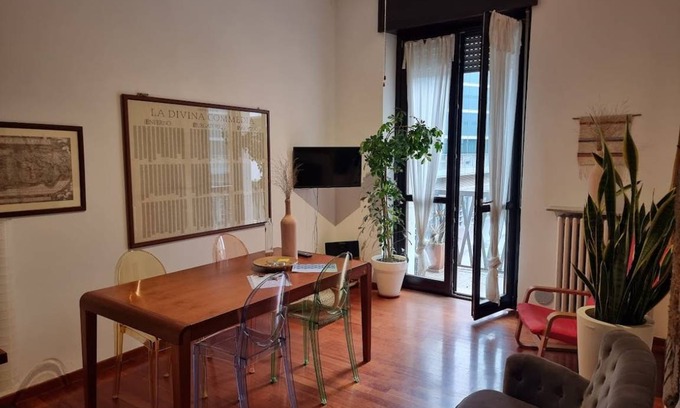 Centro Direzionale Apartment | 90 m² Apartment ∙ 2 bedrooms ∙ 4 guests
