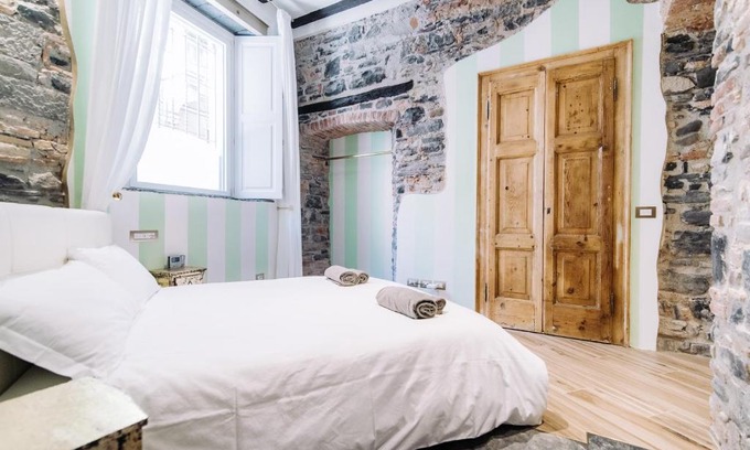 Como City Centre Apartment | Antica Roma Como Lake - The House Of Travelers