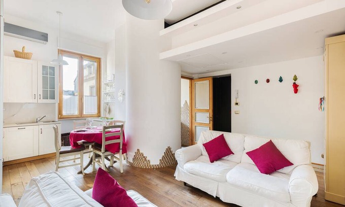 Porta Garibaldi Apartment | Apartment ∙ 2 bedrooms ∙ 4 guests