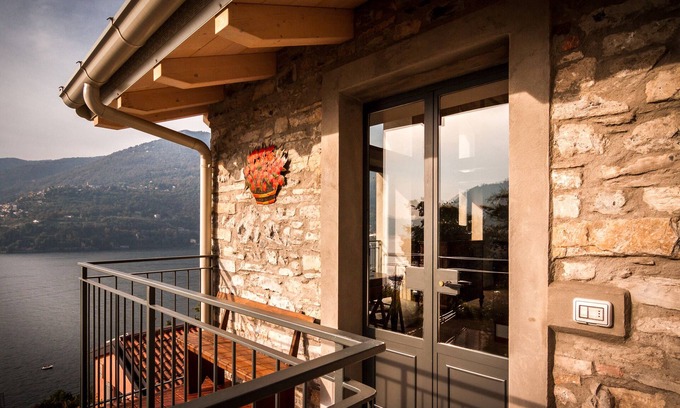 Blevio Apartment | Apartment 'Loft E Veranda Sul Lago Di Como' with Lake View, Wi-Fi and Air Conditioning