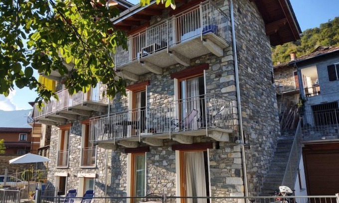 Travisa Apartment | Apartment Margherita in Gravedona - 6 persons, 2 bedrooms