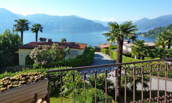 Villaggio Belmonte Apartment | Apartment Residence Belmonte (BDB202) in Brezzo di Bedero - 2 persons, 1 bedrooms