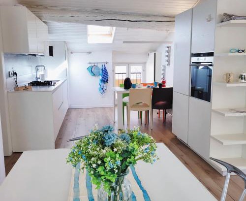 Lovere Old Town Apartment | Attico sul lago Mountain Lake Iseo Hospitality