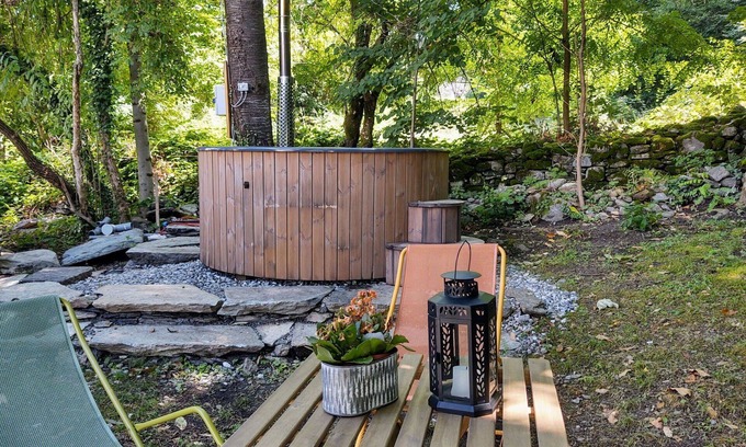 Dorio Apartment | Beautiful apartment for 5 people with hot tub, WIFI, patio and pets allowed