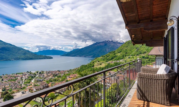 Vercana House | Beautiful private villa for 12 people with WIFI, TV and patio
