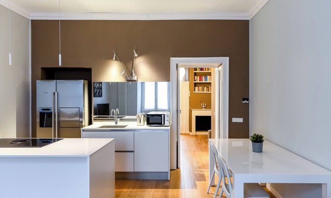 Chinatown House | Bramante Luxury Apartments by InnStay