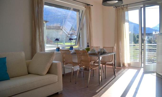Colico Piano Apartment | Casa CONTE air conditioning, near Station, Center and Ferry to Bellaggio