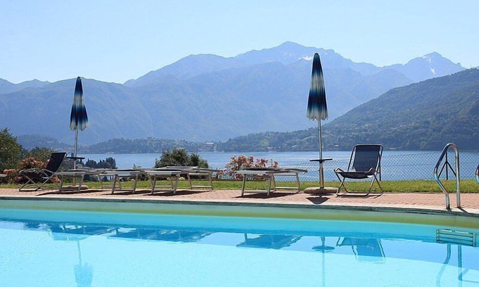 Azzano House | Casa Panorama Due: A bright and cheerful studio apartment situated at a short distance from the shores of Lake Como, with Free WI-FI.