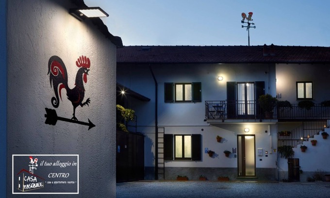 Vergiate Hostel | Casa Pasquee 10 - Deluxe Apartment in Central Area