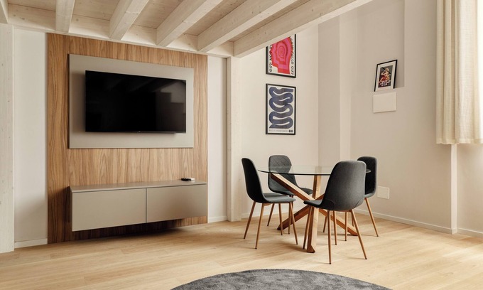 Bullona Apartment | Cenisio 23 - One Bedroom Apartment, Sleeps 4