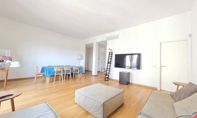 Guastalla Apartment | Duomo - Manara charme apartment