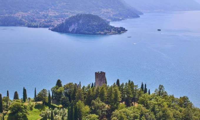 Perledo Villa | FANTASTIC VILLA WITH LAKE VIEW