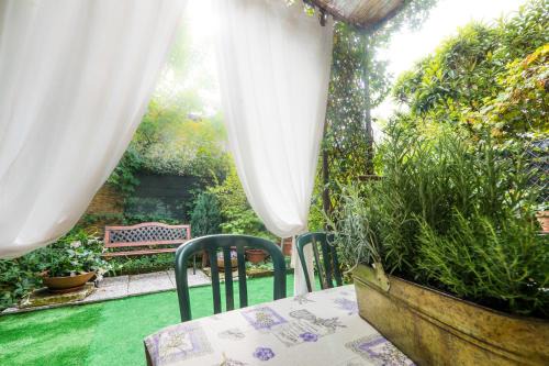 Desenzano del Garda Apartment | Garden Sweet House Desenzano