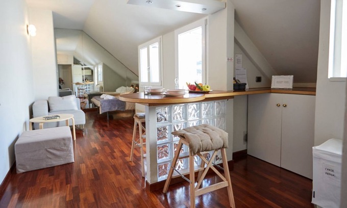 Milan Apartment | GuestHost - Studio con Balcone per 2 persone