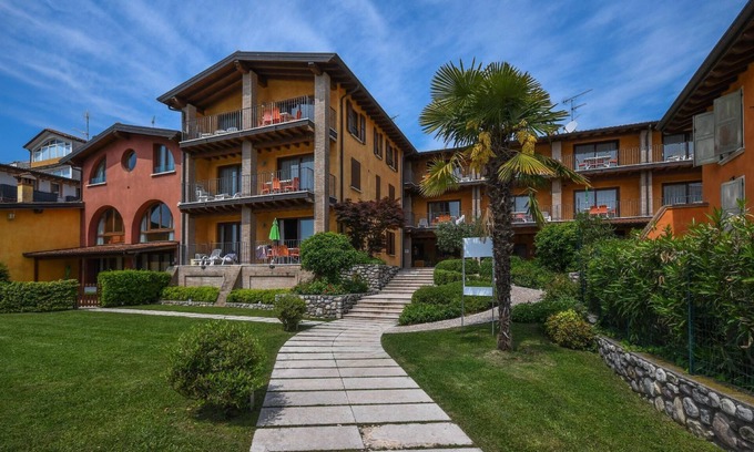 Moniga del Garda Apartment | Holiday apartment Moniga del Garda for 1 - 4 persons with 1 bedroom - Holiday apartment