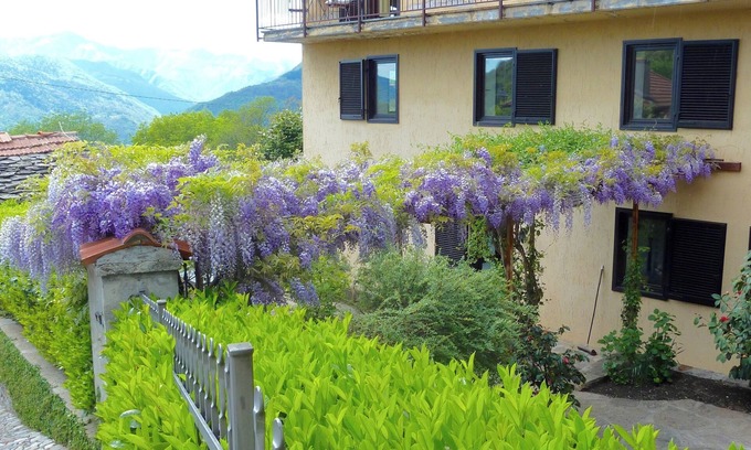 Musignano House | Holiday home Lake Maggiore, Casa 1 - Musignano near Maccagno
