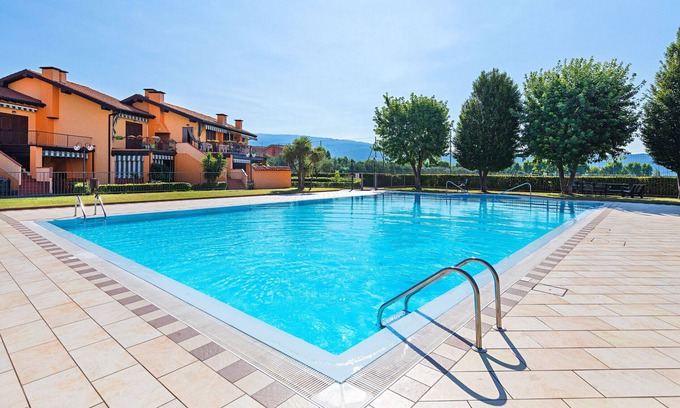 Toscolano Maderno Apartment | I Girasoli F11 Apartment by Wonderful Italy