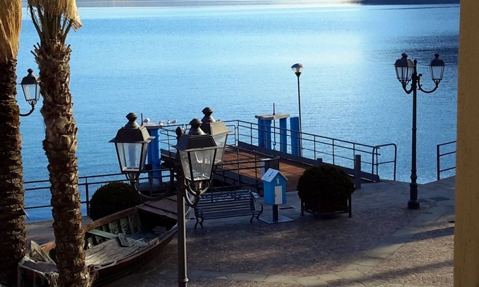 Riva di Solto Apartment | IseoLakeRental - Borgo Lago
