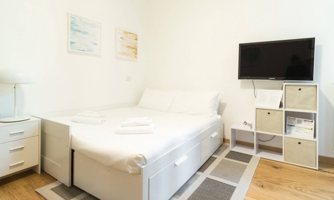 Porta Garibaldi Apartment | Italianway - De Cristoforis 5