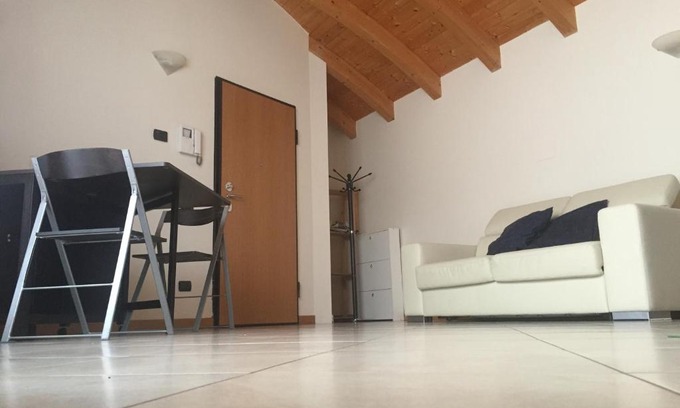 Bergamo Apartment | Jomary Apartment