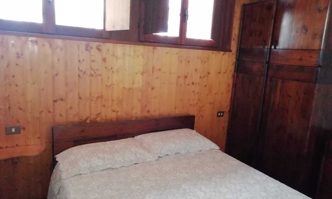 Pian delle Betulle Apartment | La Capanna di Pian delle Betulle. Holiday Apartment IL SOLE with Mountain View, Wi-Fi & Garden